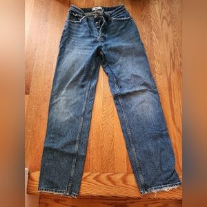 Abercombie and Fitch The Dad High Rise in Medium 27/4R